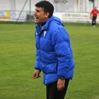 Luis Carnicero, entrenador de La Bañeza. F. OTERO