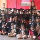 Los pequeños se graduaron como si de universitarios se tratase