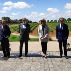 Fátima Báñez ayer durante la reunión con la Fele en la Finca Valdemora. A. RODRÍGUEZ