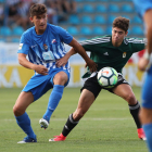 Saúl Crespo es uno de los tres futbolistas de la plantilla blanquiazul que se encuentra al borde de la suspensión. L. DE LA MATA