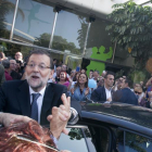 El presidente del Gobierno y candidato a la reelección por el PP, Mariano Rajoy, durante el mitin celebrado hoy en Alicante.