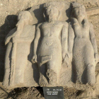 Ramsés II, entre la diosa Hathor y Ptah Hotp.