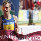 El gran sueño del atleta gordonés es correr en un equipo potente que lleve por bandera el escudo de