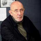 Antonio Miró, modista, diseñador y empresario catalán en una foto de archivo. ALBERT OLIVÉ