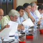 José Fernández Nieto, entre el consejero Rodríguez Hevia y el presidente del Zamora.