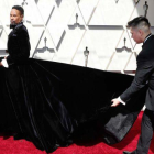 Los hombres sorprenden con sus estilismos en la gala de los Oscar. En la foto, Billy Porter a su llegada a la gala.