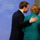 El presidente francés, Macron, y la canciller alemana, Merkel, en una imagen de archivo. J. WARNAND