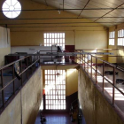 Unión del Valle supo sobreponerse a la crisis de la viticultura en la zona y mantener la actividad en su sede de Villacalbiel.