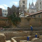 Imagen de archivo del solar de la calle San Pelayo donde aparecieron restos de los Principia