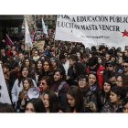 Alrededor de 800 estudiantes se concentraron en el centro de la capital y otro medio centenar en Ponferrada
