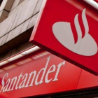 Imagen del exterior de una oficina del Banco Santander
