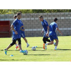 La plantilla de la Cultural prepara con intensidad el arranque del campeonato de Liga en el campo del Tropezón