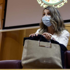 La ministra Yolanda Díaz ayer, antes de comparecer en la comisión del Senado. CHEMA MOYA