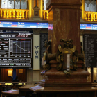 Panel de la Bolsa de Madrid que muestra las variaciones del Ibex. Paco Campos