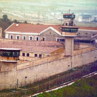 Una vista de la prisión de Nanclares de Oca, donde se hallan algunos etarras arrepentidos.