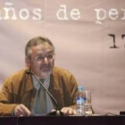 El catedrático José Enrique Martínez habló de la poesía última del autor