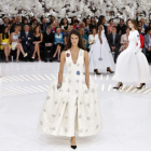 Algunos de los modelos de la colección otoño-invierno de Dior, presentados en la semana de la moda de París