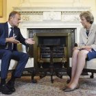 El presidente del CE, Tusk, se entrevistó con la primera ministra británica, May. ANDY RAIN