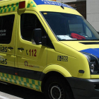 Una ambulancia del Sacyl en una imagen de archivo. DL