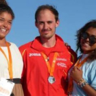 Francisco Arcilla, con la medalla de plata en la Copa de Europa.