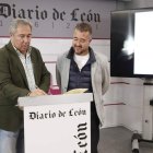 Joaquín S. Torné y Juan Francisco Martín rubricaron ayer el acuerdo. RAMIRO