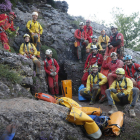 El equipo de voluntarios de espeleosocorro que participó ayer en el simulacro.