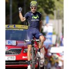 Costa celebra su victoria en la decimosexta etapa del Tour.