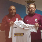 El presidente de la Peña, Manolo Díaz, y el coordinador del fútbol 11, Marcos Rivas, planifican la próxima temporada. DL