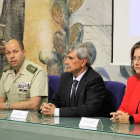 Marín y Rabanal, con el coronel Ángel Segundo Gómez. DL/ARCHIVO