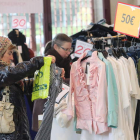 Vista de la feria que desde ayer y durante todo el fin de semana estará abierta en Ponferrada. L.DE LA MATA