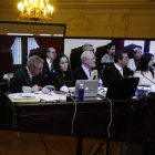 Imagen del juicio de Isabel Carrasco, en la que se ve a Fermín Guerrero y al fiscal. MARCIANO