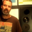 Pau Donés, en un fotograma del vídeo en el que anuncia su adiós a la música.