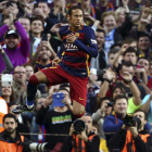 Neymar celebra el primer gol del Barcelona ante el Villarreal