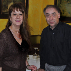 Ángeles y Primitivo enel Restaurante Principal dela plaza San Marcelo.