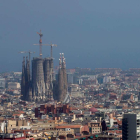 Barcelona, con la Sagrada Familia a la izquierda, con alta contaminación. QUIQUE GARCÍA