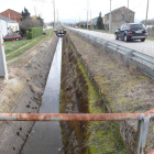 La mejora de la carretera afecta a un tramo que va paralelo al canal de riego del Canal Bajo. L. DE LA MATA