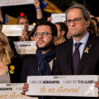 El presidente de la Generalitat, Quim Torra, participa en la concentración en homenaje a Jordi Sánchez y Jordi Cuixart. QUIQUE GARCÍA