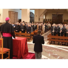 El obispo de Coria- Cáceres, Francisco Cerro, pregona la Semana Santa.