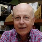 El periodista y escritor Javier Lostalé estará el viernes en las ‘Tardes de autor’. J. CASARES