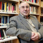 El poeta, profesor e investigador José Luis Puerto.