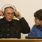 Jesús Ordovás, director de «Diario Pop» con el guitarrista de Juniper Moon