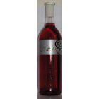 Rosado de atractivo color rosa fresa con reflejos violáceos.  Potente en nariz, con aromas a fresas, moras, piruletas ytambién fruta escarchada. En boca es un vino fresco,de entrada dulce y paso largo, con una buena acidez yfinal persistente y chispeante.