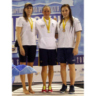 Érika (izquierda), Mireia (centro) y Claudia Dasca, en el podio.