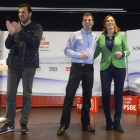 Óscar Puente y Luis Tudanca, con la secretaria de Política Municipal, Virginia Barcones. NACHO GALLEGO