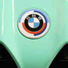 Los accesorios M Performace y la tonalidad exterior ‘Mint Green’ enfatizan, más si cabe, el ADN de carreras en el M4 Competition Coupé. BMW