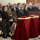 Los reyes y los príncipes de Asturias, Felipe y Letizia, durante el funeral de Estado.