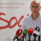 José Antonio Diez, ayer durante la rueda de prensa. RAMIRO