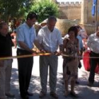 Juan Martínez Major y Javier Lasarte, en el centro, inaugurán la feria