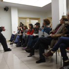 José Antonio Alonso se dirige a las mujeres en la sede del PSOE de León.