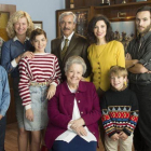 Imagen promocional de los protagonistas de la serie de TVE-1 Cuéntame cómo pasó.